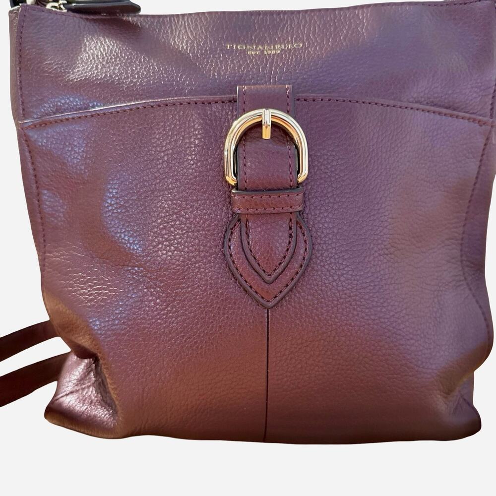 Tignanello Womens Pebble Leather Crossbody Burgundy Shoulder Bag Purse Messenger